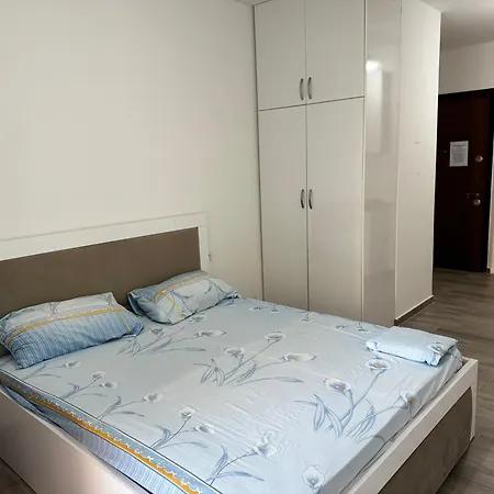 Aulon Apartment's * Shëngjin